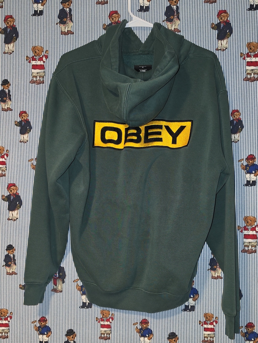 Obey Men’s Forest Green Pullover Hoodie with Yellow Logo Medium